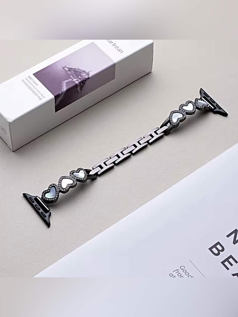 Black Heart Link Apple Watch band 38-49 mm